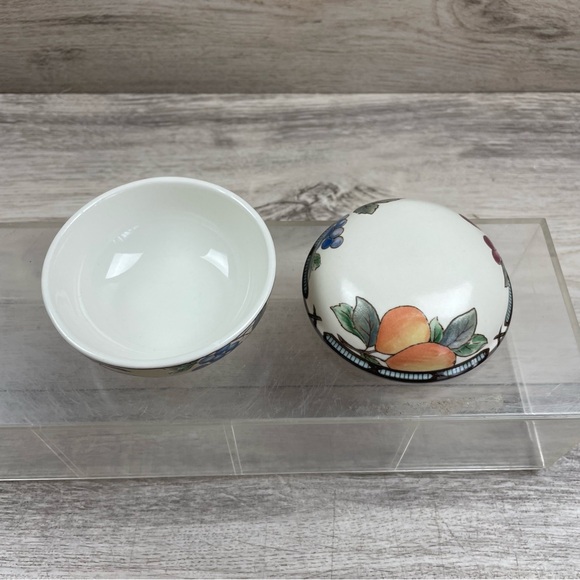 Mikasa Intaglio Garden Harvest Round Lidded Trinket Box CAC29 Malaysia - Picture 3 of 8